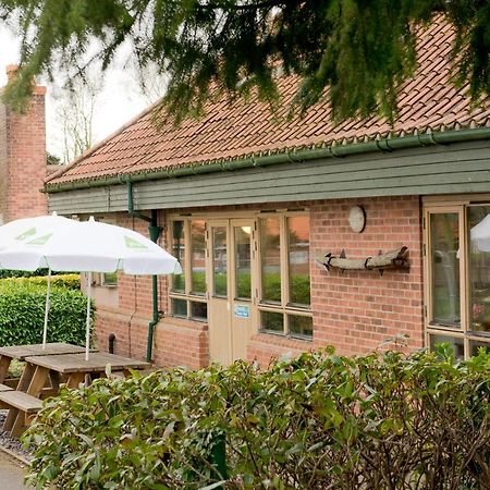 Yha Sherwood Forest Edwinstowe Exterior photo